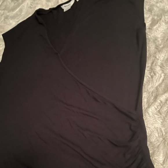 Reitman's The Short Cut Black Sleeveless Mock Wrap top Ladies Size S - Picture 2 of 9